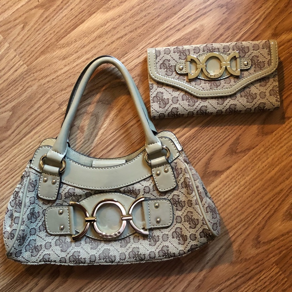 GUESS WALLET & HANDBAG